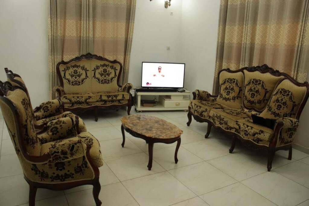 Residence Jeanne A Yaounde Odza Messamengo Luaran gambar